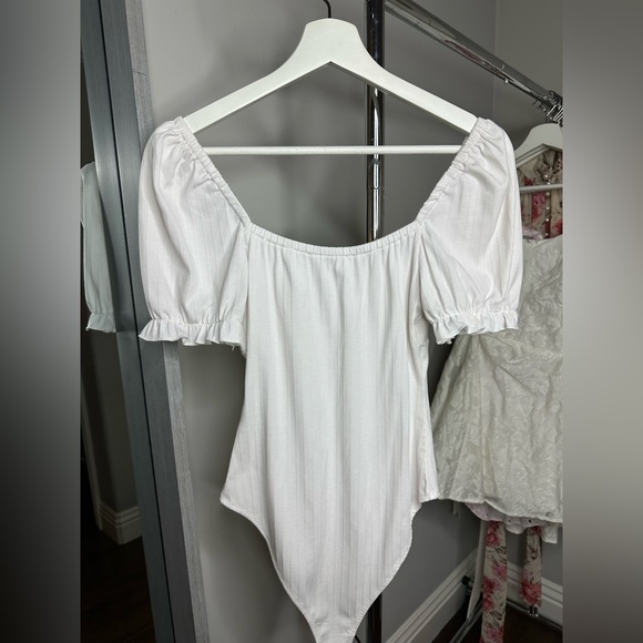 White ShowPo Bodysuit: Esher Puff Sleeve Bodysuit WORN ONCE - Picture 4 of 4